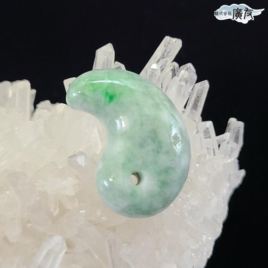 開運 ヒスイ 翡翠 勾玉 天然石 30mm お守り 5月誕生石 パワーストーン