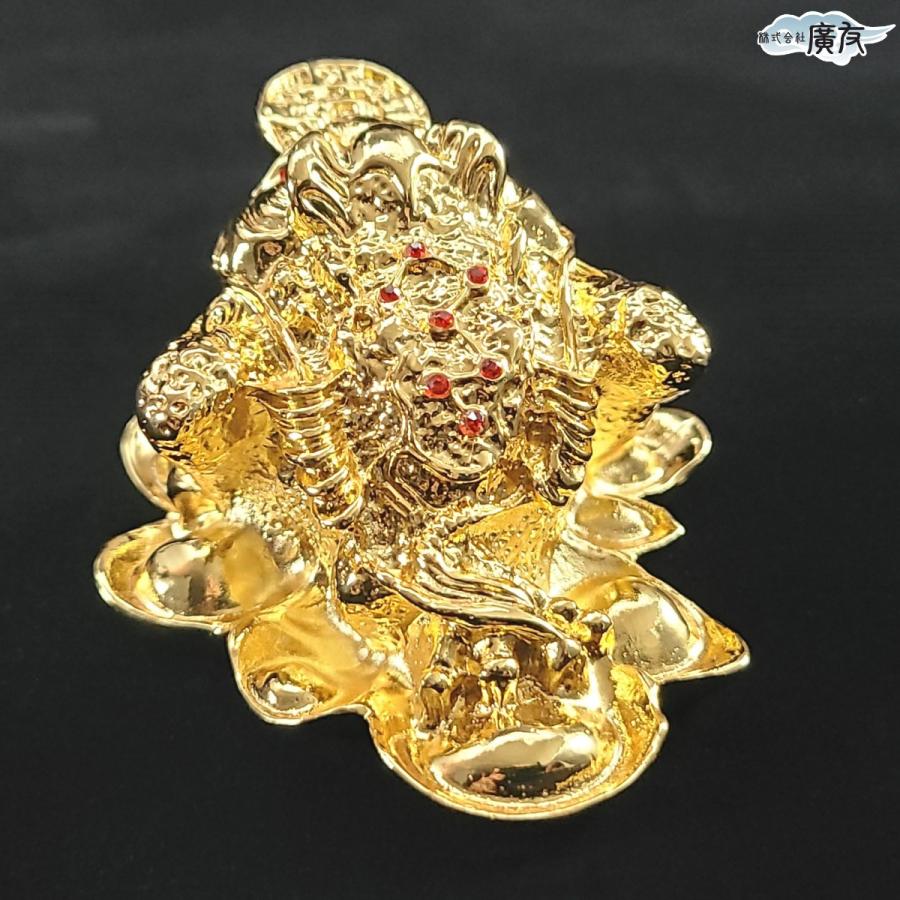 三脚蛙 三本足 カエル 置物 真鍮 風水 玄関 縁起 金色 かわいい 三脚蟾蜍 カエルの置物 縁起物 蛙 金運 開運 置物 グッズ ( 銅製金彩三脚蛙小(赤いフェルト付) )