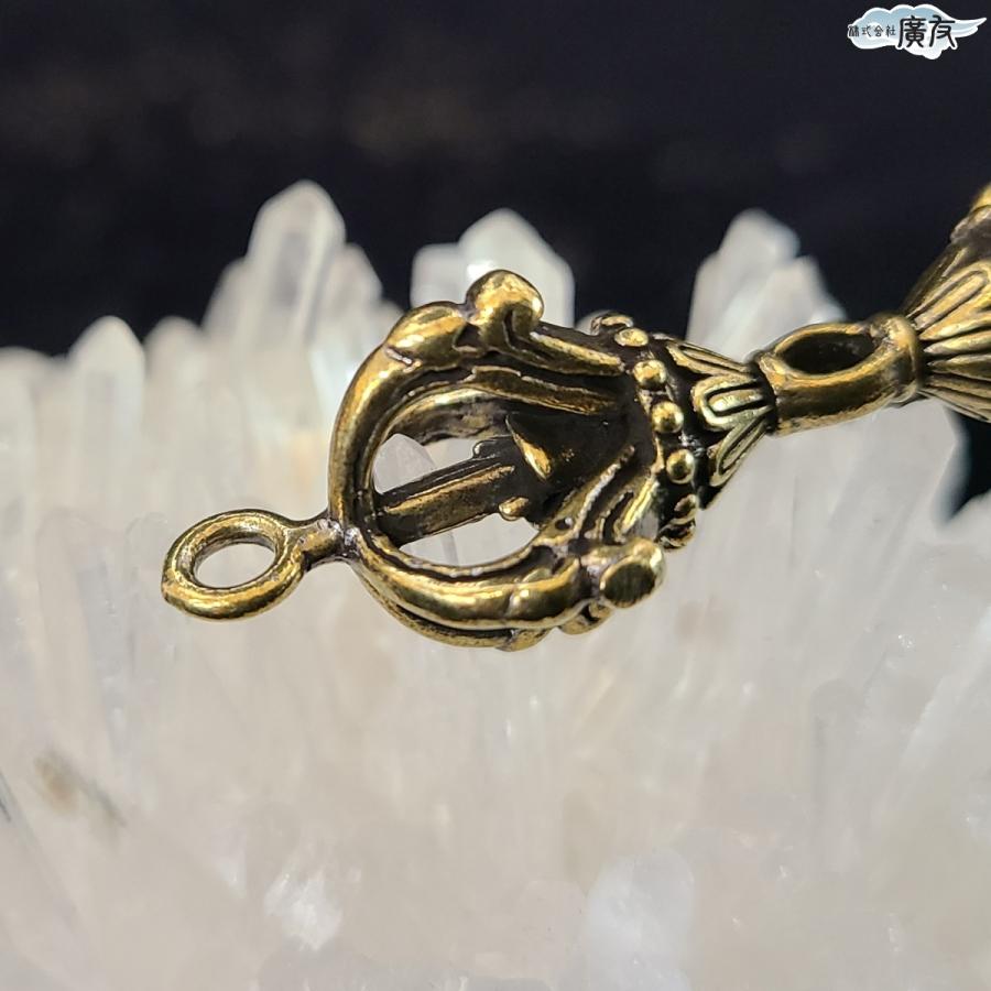 天然シトリン雕刻 金剛杵ヴァジュラ ペンダント 長さ調整可能 金運魔除けお守り 開運 バジュラ 五鈷杵 密教法具 金剛杵 風水 置物 魔除けグッズ 風水