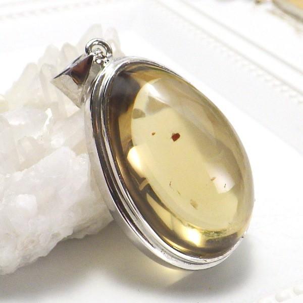 未使用保管品　　　ドロップレット　ペンダント　茶色のお石 2a6628b450197bec3df6bbb65af91b