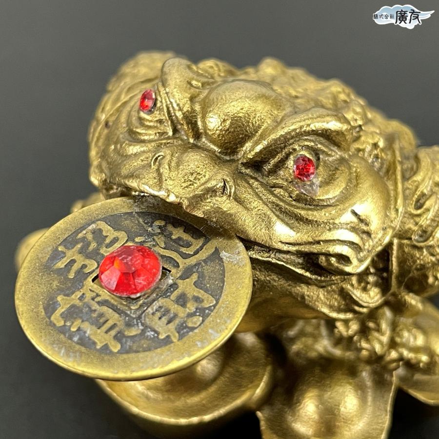 開運 三脚蛙 三本足 カエル 置物 真鍮 風水 玄関 縁起 金色 かわいい