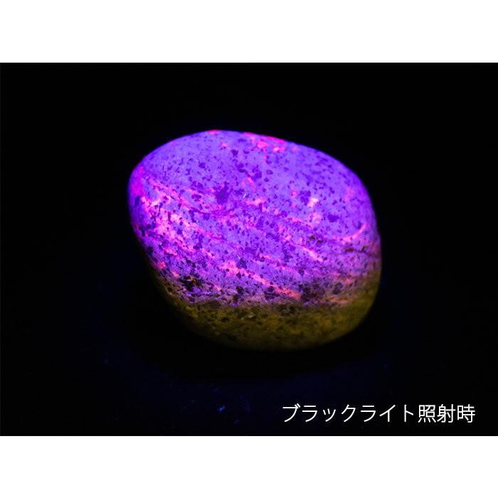 ユーパライト 光る石 ブラックライト ペニス パワーストーン 天然石 15cm ユーパライト 光る石 ブラックライト ペニス パワーストーン
