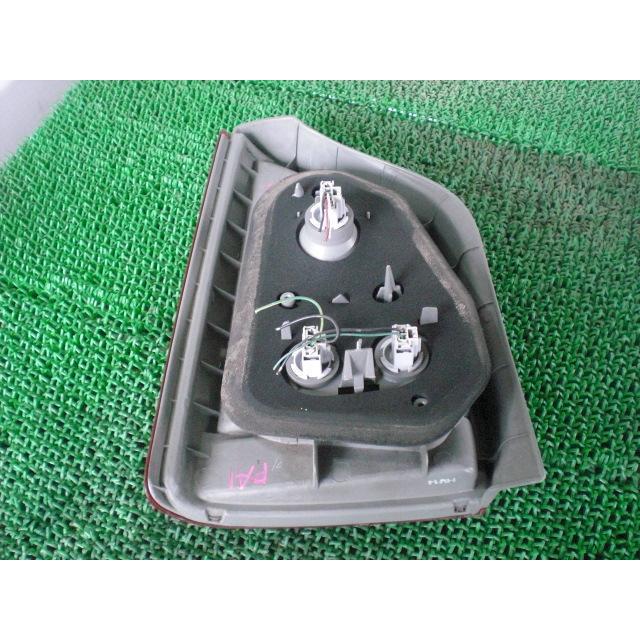 【KAP】101586 Z PA1 右テールランプ/純正 : 小屋オートパーツ - 通販 - Yahoo!ショッピング