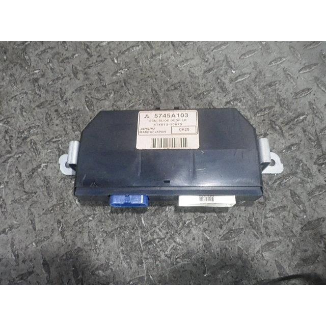 三菱（MITSUBISHI） 【KAP】147700 eKワゴン H82W 左スライドドア 