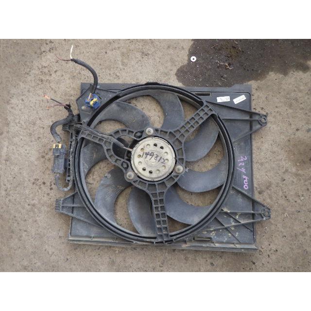 フィアット500 ABA-31212 ラジエーター電動ファン中古