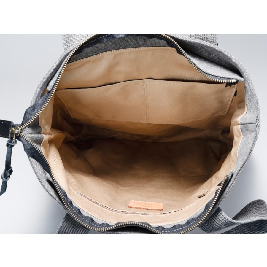 豊岡鞄（認定商品・FEEDBAG）豊岡製・神鍋山火山灰染め（松煙炭入り） 8号帆布・横型トートバッグ FB-101-B |  | 03