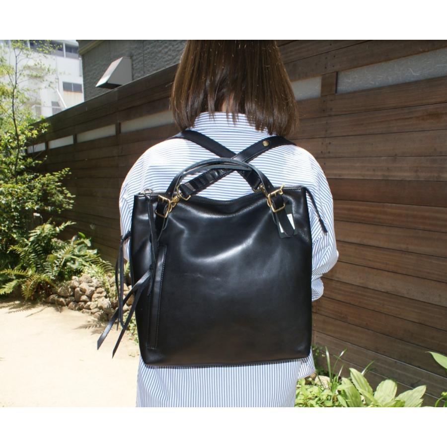 LESS レス 馬革 3way トートバッグ リュック ブラック Less／レスデザイン〕-Less タンニンをたっぷり浸透させた厚口の