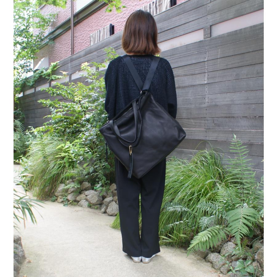 Less／レスデザイン〕-Less オイルレザー・牛革製 大き目サイズ