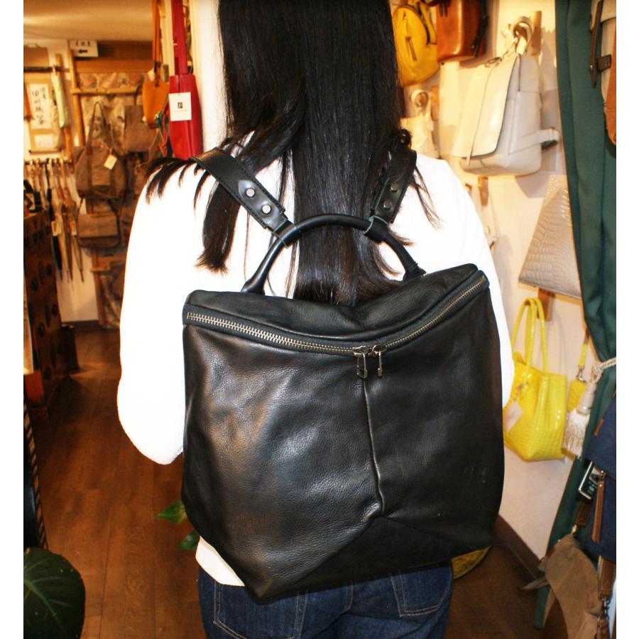 -Less(レス)／レスデザイン（日本製）播州(姫路)のタンナーでオリジナルの革・ソフトオイルレザー・半円ファスナーリュック　LMSB-0201 |  | 09