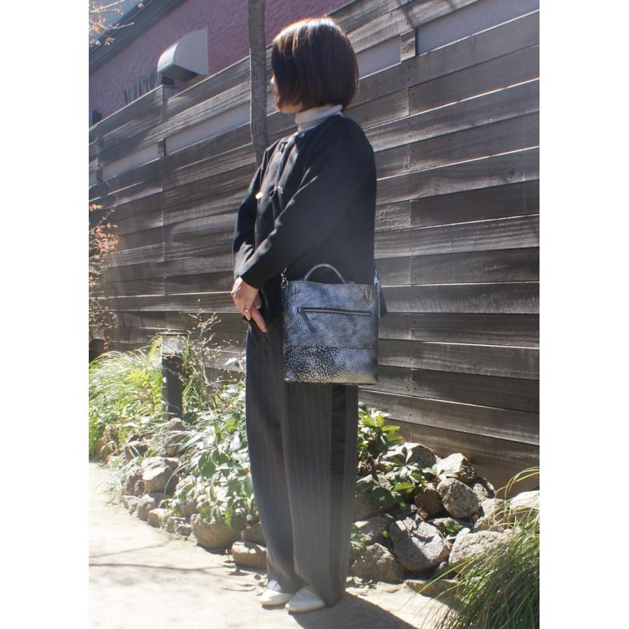 （ワイル）ワイルドシュリンクレザー2WAYショルダーバッグ ・スマートサイズ（日本製）RM-210455 |  | 05