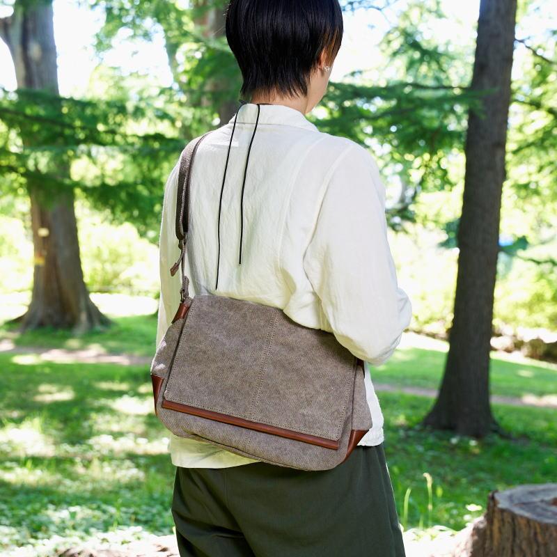 rena 豊岡(レナ　トヨオカ）cheviot(チェビオット） 【豊岡製・神鍋山火山灰手染め】　8号帆布斜め掛けショルダーバッグ（tz-20) | 