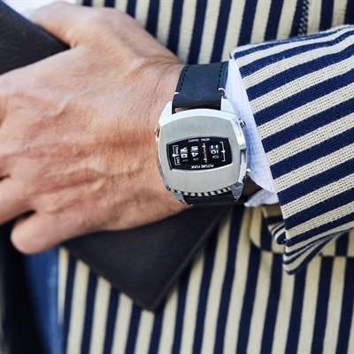 稼働品 Futurefunk FF101 腕時計 革ベルト FUTURE FUNK フューチャーファンク FF101-SV-LBK 革ベルト【正規品