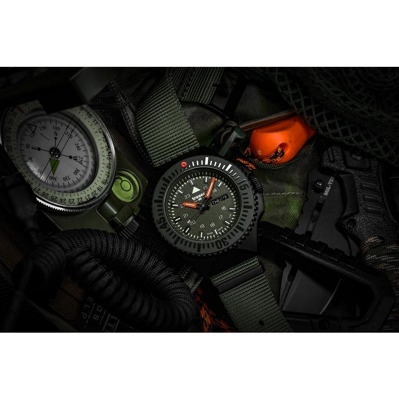 TRASER トレーサー　腕時計　メンズ　クォーツ　P69 Black Stealth Green 9031600【国内正規】の画像