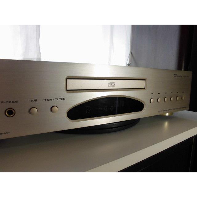 CEC CD3300 〓 珍品！02年製 ヨーロピアン風お洒落なフルサイズ