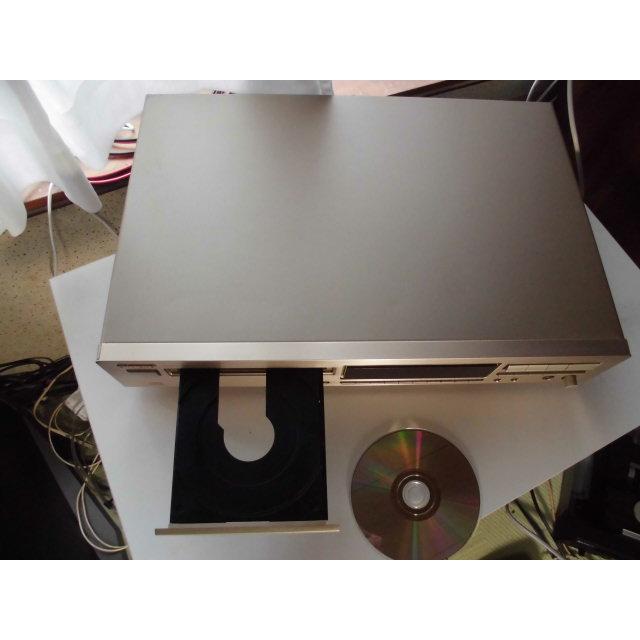 CDプレイヤー　CDデッキ ONKYO オンキヨー　オンキョー　C-724 ONKYO C-724 〓 オンキョー INTEC同世代フルサイズCDプレーヤー