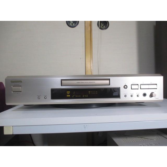 CDプレイヤー　CDデッキ ONKYO オンキヨー　オンキョー　C-724 CDプレイヤー CDデッキ ONKYO オンキヨー オンキョー C-724