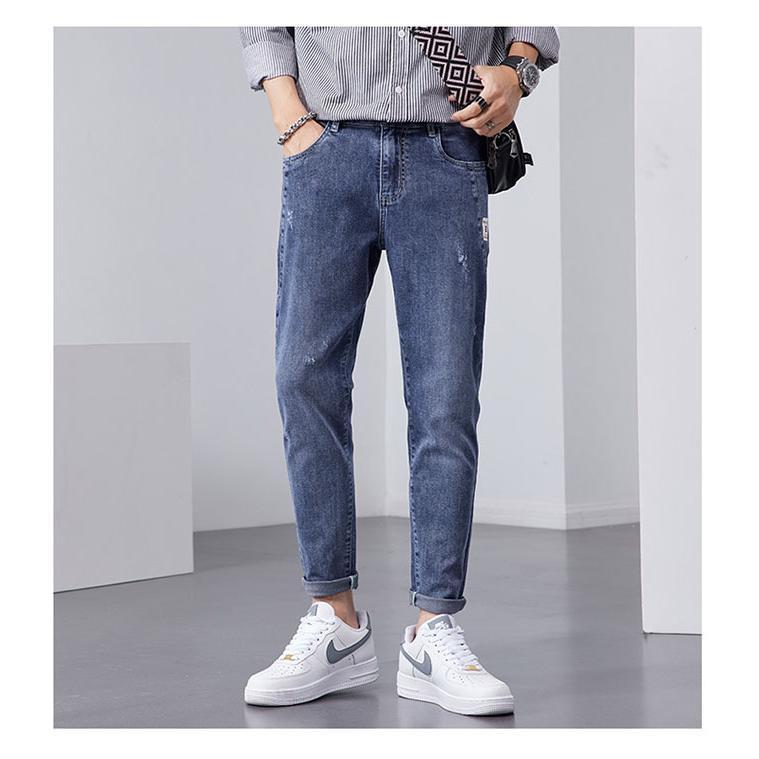 ダメージ加工 薄いブルー デニムジーンズ DIESELダメージ加工ライトブルーストレートジーンズ - メルカリ