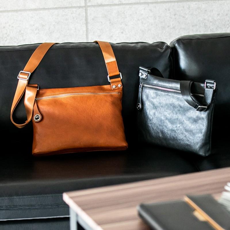 サコッシュバッグ メンズ レディース 牛本革 2色 ショルダーバッグ おしゃれ 薄型 スリム A4 レザー 斜めがけ create zero