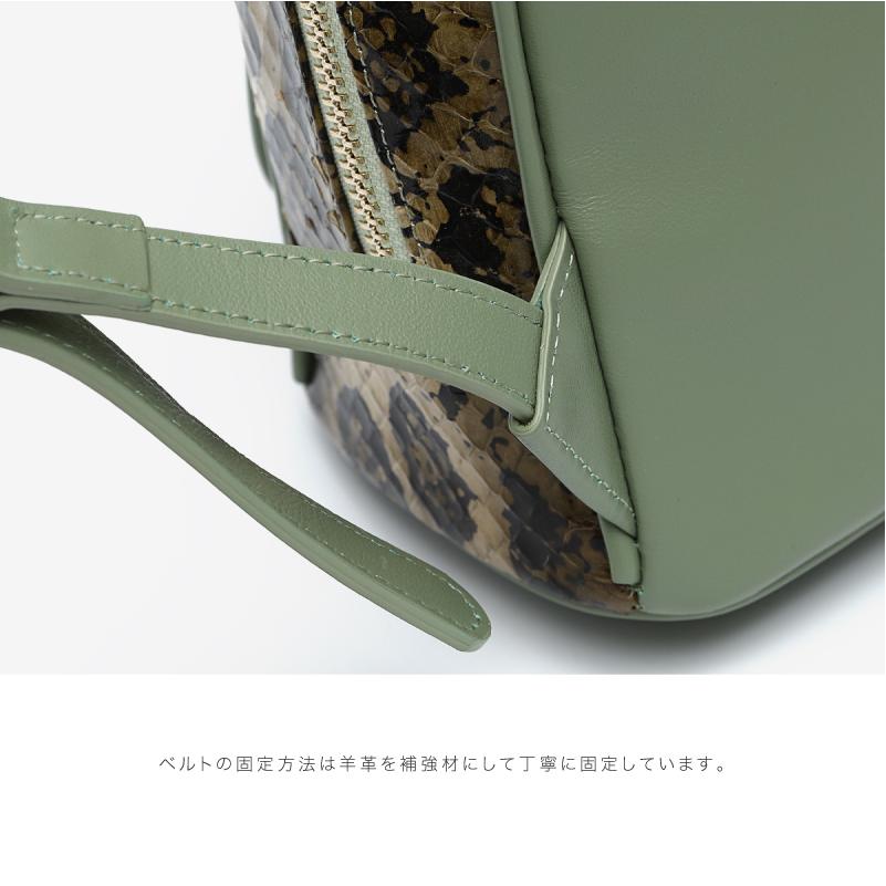 【専用】パイソン バッグ 本革 リュックサック グリーン 緑 バックパック パイソン バッグ 本革 リュックサック グリーン 緑 バックパック ヘビ本革