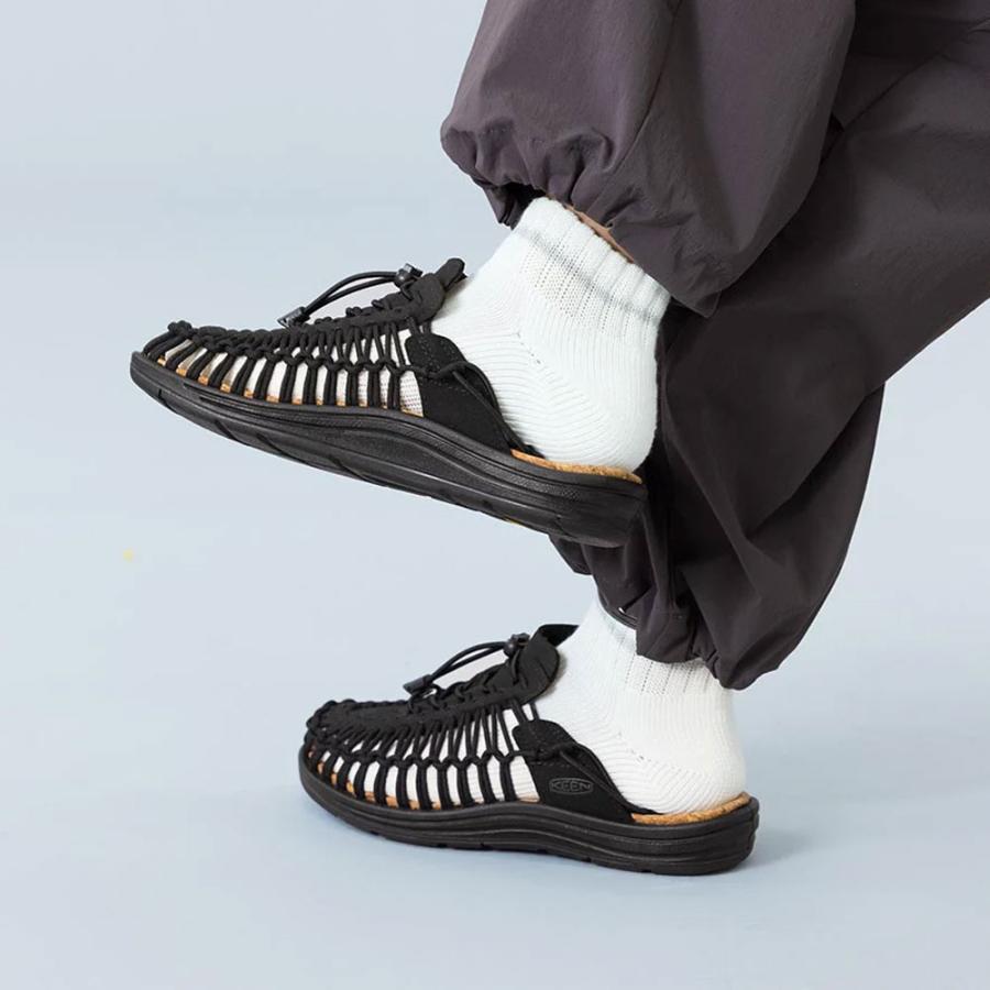 キーン サンダル オールジェンダー ユニークツーコンバーチブル BLACK/BLACK KEENの画像