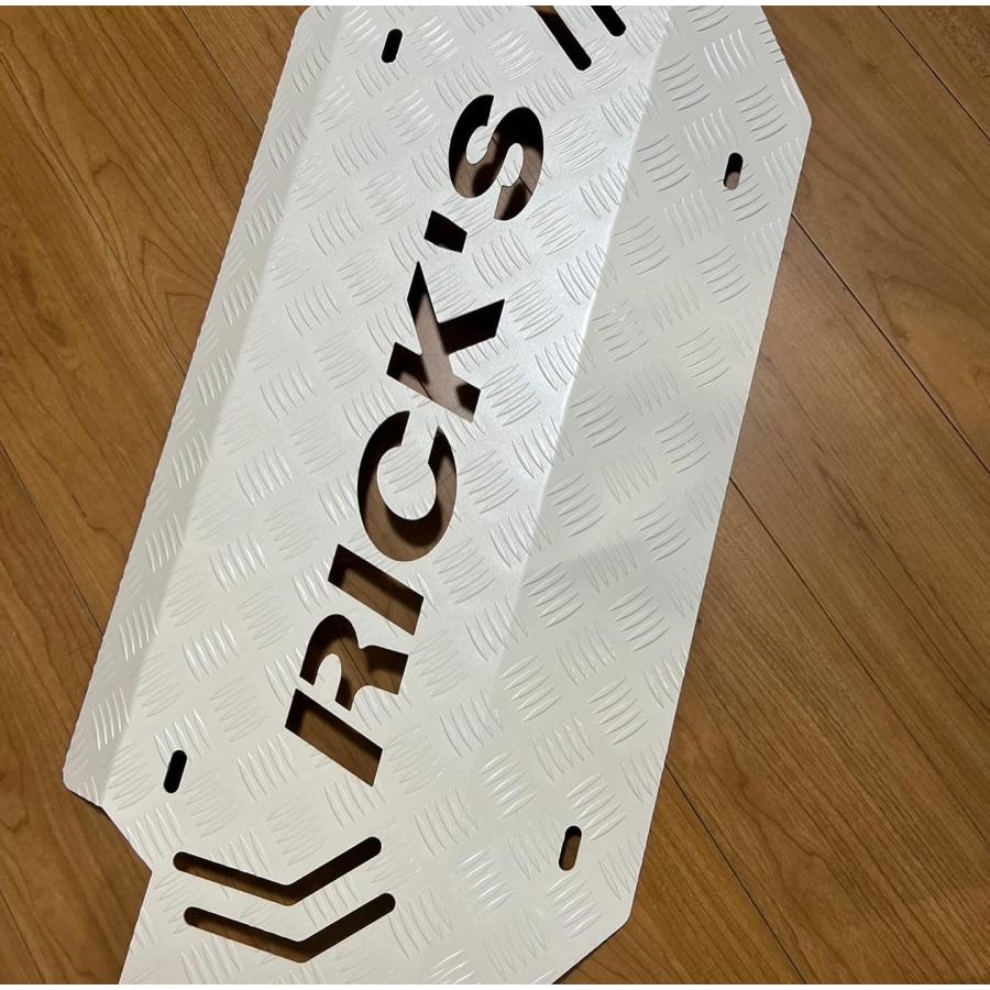 RICK'S スキッドプレート アルミ製 (ソリッドホワイト) ウレタン RICK'S スキッドプレート アルミ製 (ソリッドホワイト) ウレタン