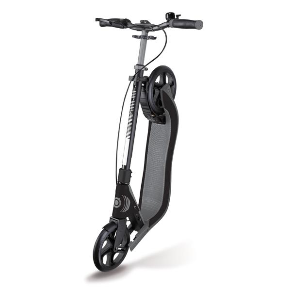 ワンNL205デラックス/チタニウム/チャコールグレー GLOBBER グロッバー キックスクーター ワン NL205 デラックス 大人用