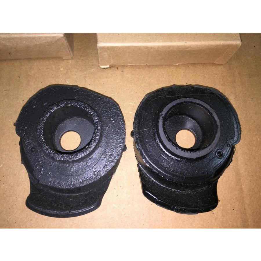 Buell純正　XB用　純正エンジンアイソレーター　 前後セット　未使用 Buell純正 XB用 純正エンジンアイソレーター 前後セット 未使用 BUELL