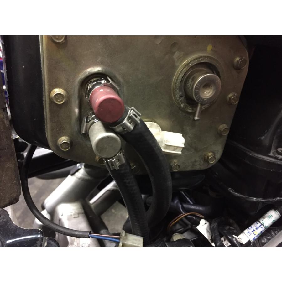 トライアンフ フューエルポンプ 金属製 コネクター T1240868 デイトナ