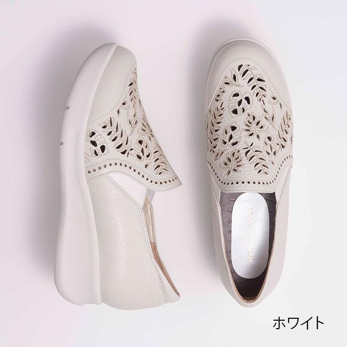 M.&KYOKO（エムアンドキョウコ） ミスキョウコ 4E ボタニカルカット