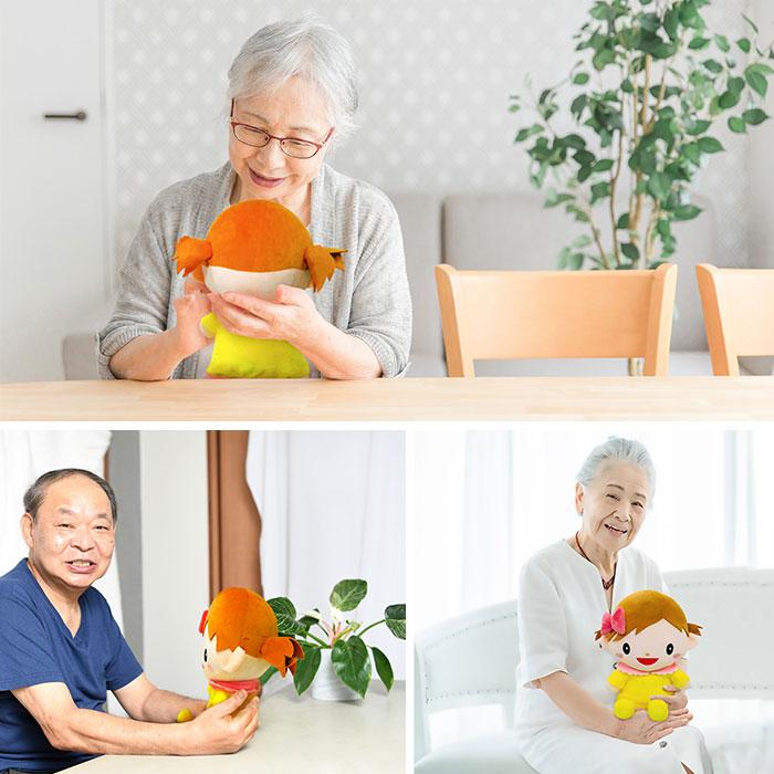 抱っこだ〜い好きっ お話マミちゃん / 人形 ぬいぐるみ しゃべる 女の子 音声認識 コミュニケーショントイ お話 施設 介護 ココドル ブロードウォッチ 744601_7