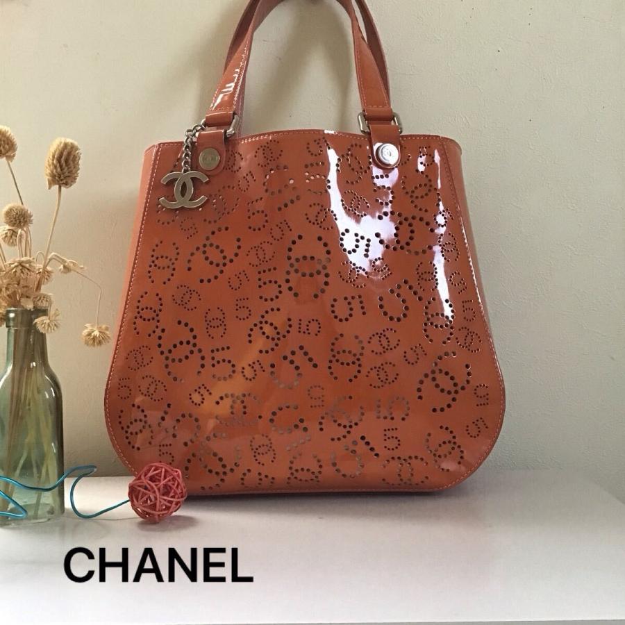 CHANEL シャネル パテント エナメル パンチング トートバッグ  