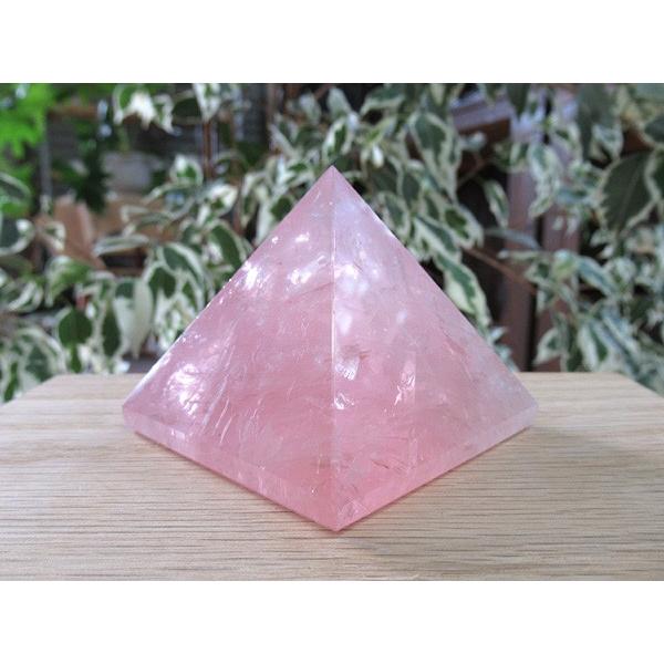 ローズクォーツ ピラミッド 紅水晶 天然石専門店 販売/鬮石｜kujiishi