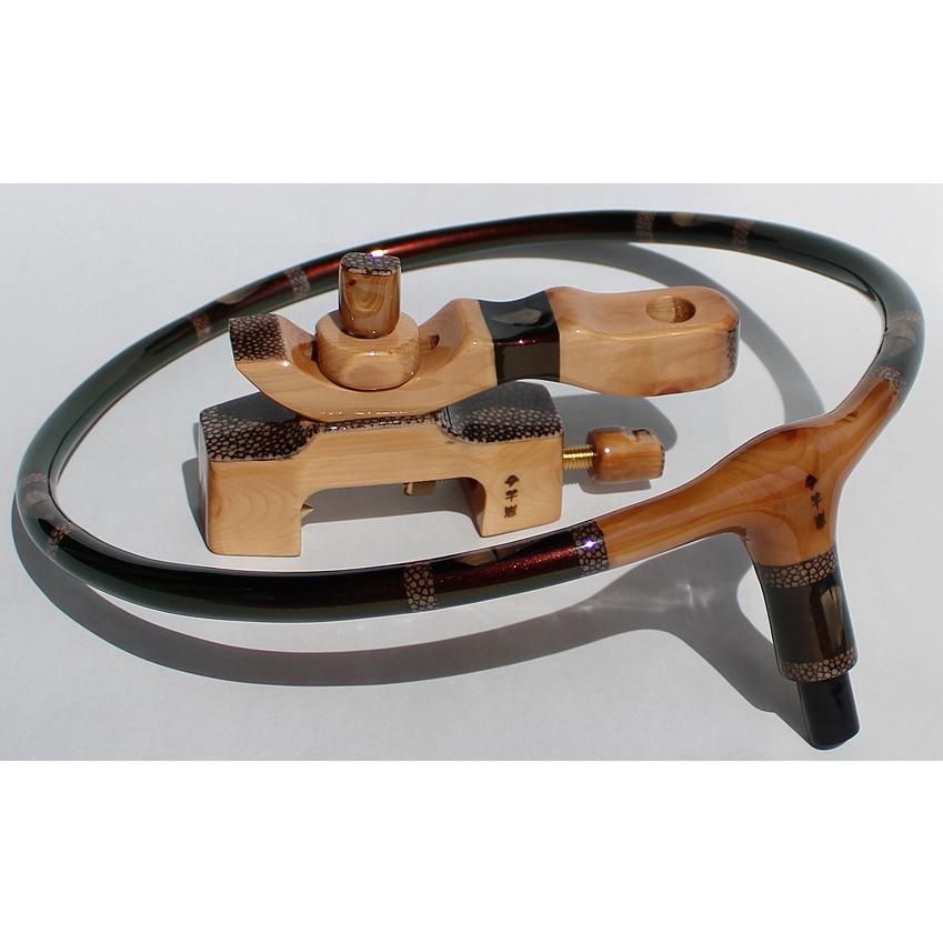 竿春工房” Sフルバージョン マジョーラレッド羽根サメ皮タモ置き台 弓