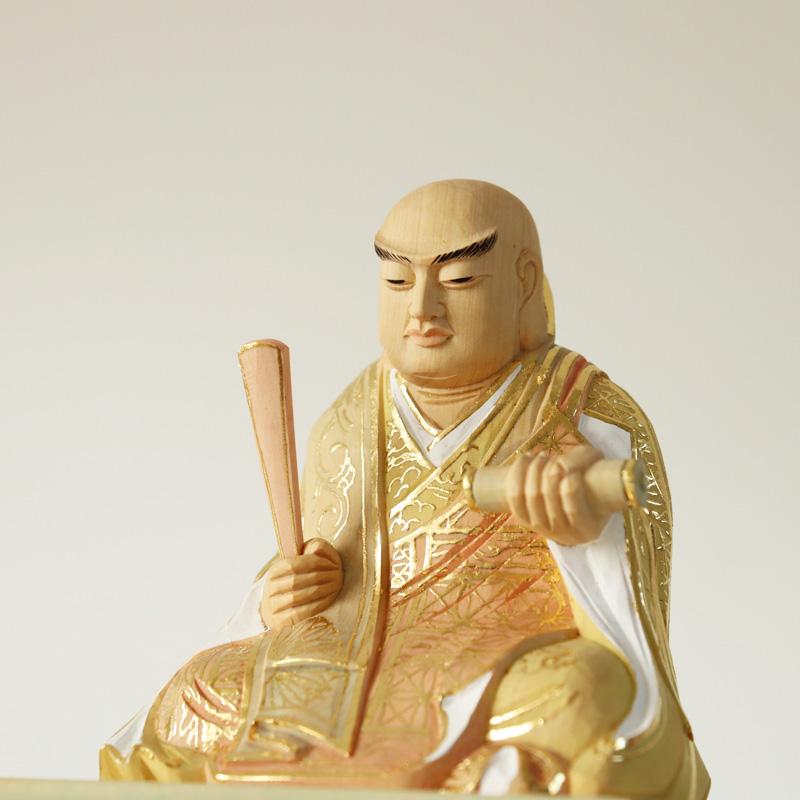総柘植(ツゲ) 日蓮聖人　切金淡彩（高さ：162mm） 木彫 日蓮宗 仏像 【総柘植(ツゲ)】 日蓮 切金淡彩 2.0寸（高さ：135mm