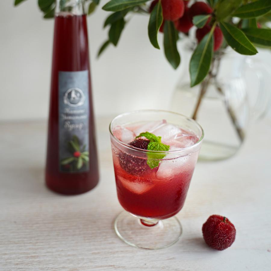 贈り物に　国産 ヤマモモ使用　熊野山桃シロップ  235g×3本　幻のフルーツ　お祝いやギフトに　 |  | 02