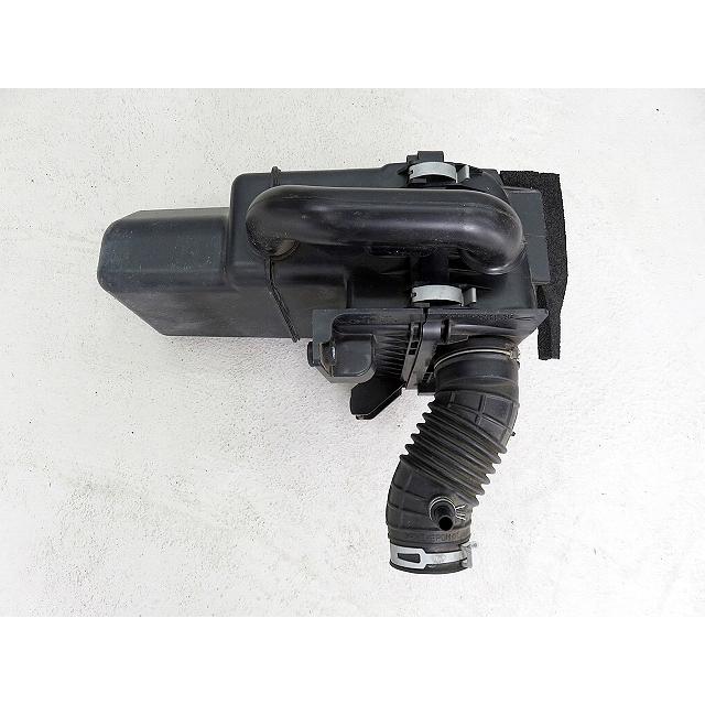 ハイゼットカーゴ EBD-S331V H25年 中期 エアクリーナーボックス 17700