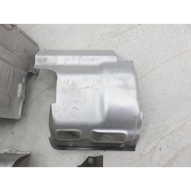 サンバートラック EBD-TT2 H22年 最後期 マフラー 遮熱板 : 部品のもり