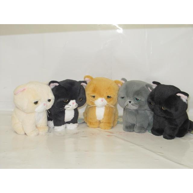 ねこのぬいぐるみ 内藤デザイン もちゃぼんぼん : ぬいぐるみのくま