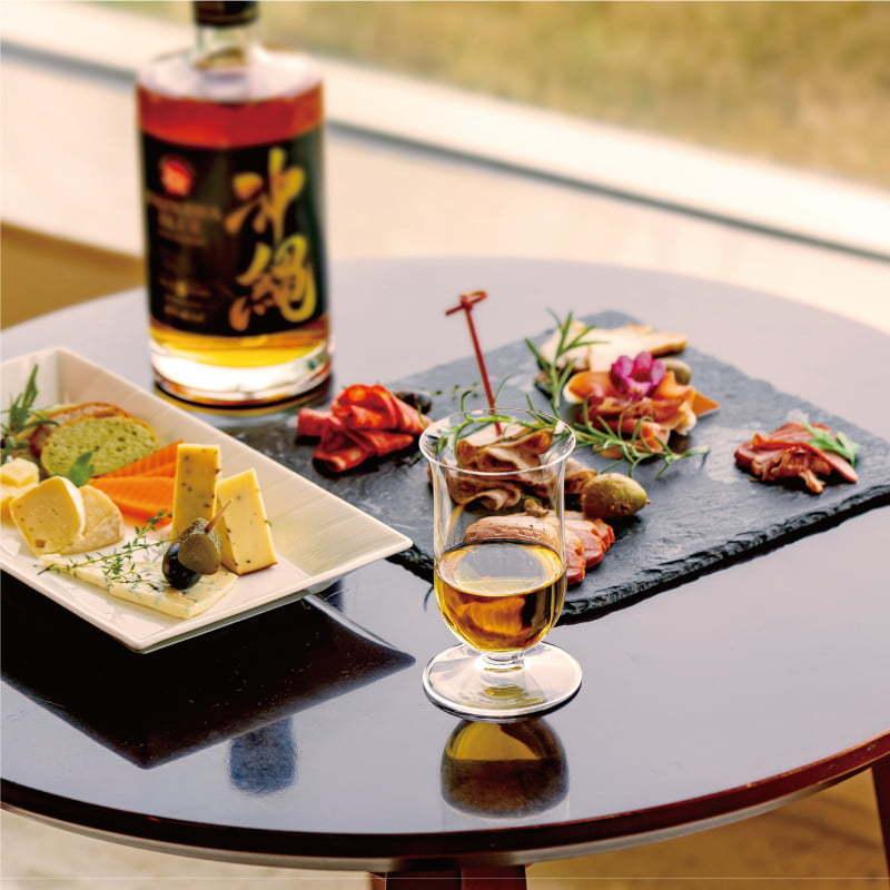 沖縄 2001 シングルグレイン 750ml 専用ボックス付き 【公式通販】