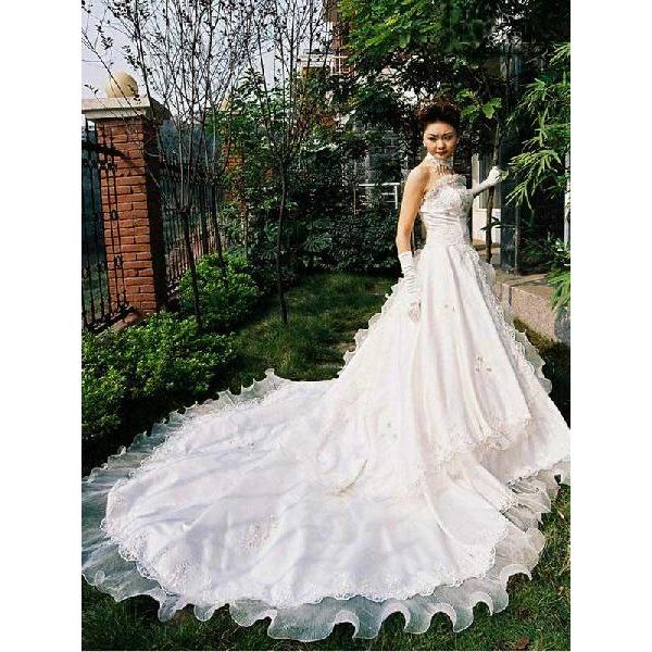 Wdk233c ウエディングドレス 結婚式 チョーカー付 ウエディングドレス Wd233c チョーカー付 久美ドレスハウス