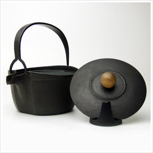 平丸型 雲龍 1.6L くんざん 薫山 本場盛岡 南部鉄瓶 南部鉄器 日本製