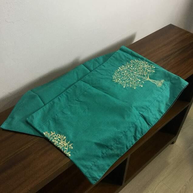 バリ島 タペストリー カーキ×刺繍 240×35 B-5 壁掛け テーブルセンター