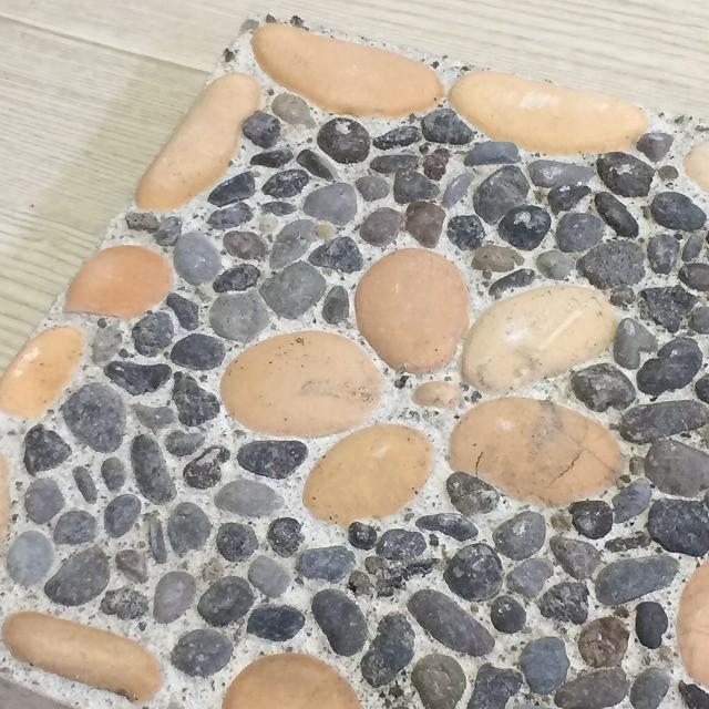 踏み石 ステップストーン 飛び石 15cm 小 2色 置くだけ 敷石 おしゃれ Diy 庭 バリ島石材 アジアン 洗い出しタイル 1108 バリ雑貨 石像のクプクプ アジアン 通販 Yahoo ショッピング