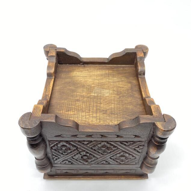 バリ彫刻 アジアンウッドボックス 穴開きタイプ 15×15cm 木箱 小物入れ