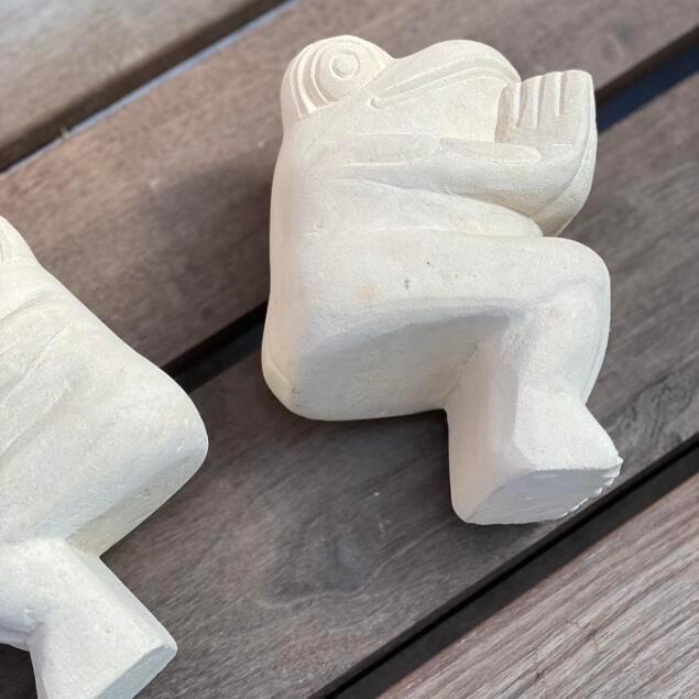 石像 お祈りカエル 腰掛け ペア カップル セット かわいい ガーデン