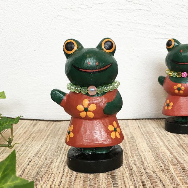 木彫り フラダンス バリカエル 木製オブジェ かわいい カエルの置き物