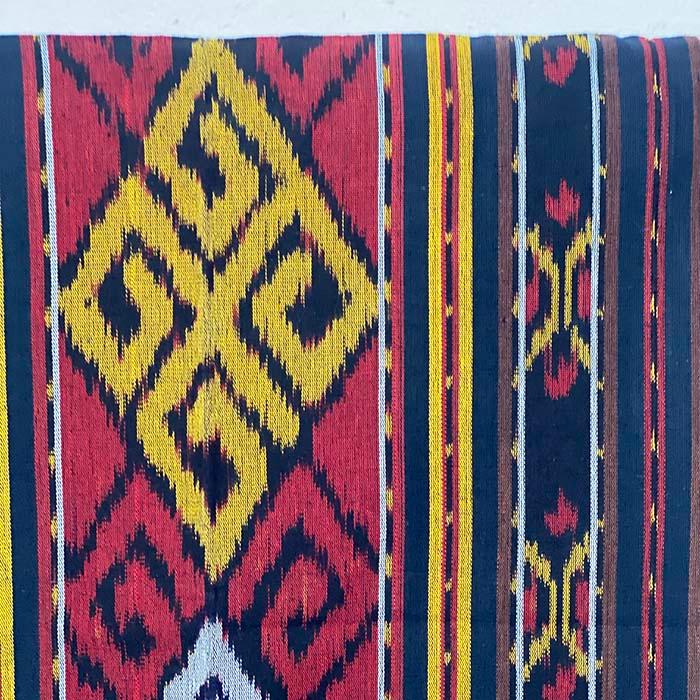 イカット 130×58cm 生地 織物 テーブルクロス タペストリー
