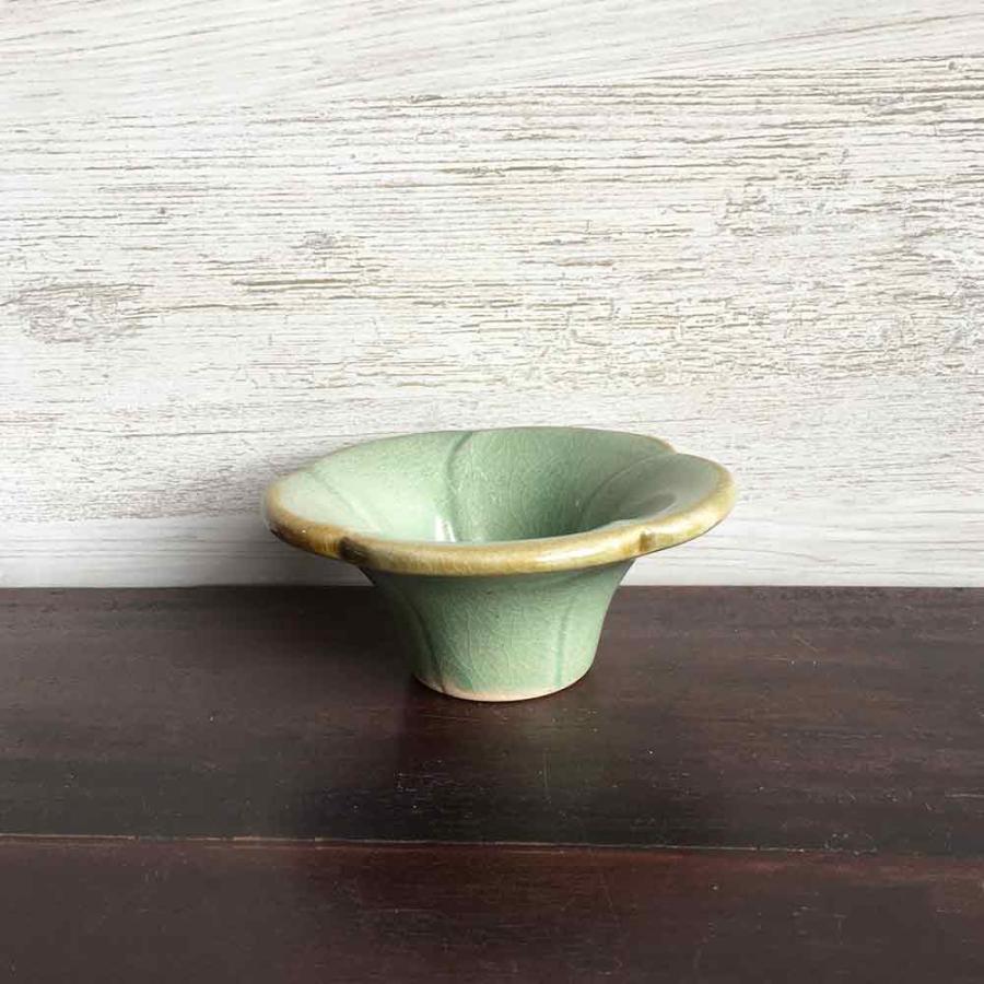 キャンドルホルダー 卓上 花型 陶器 プルメリア キャンドルスタンド