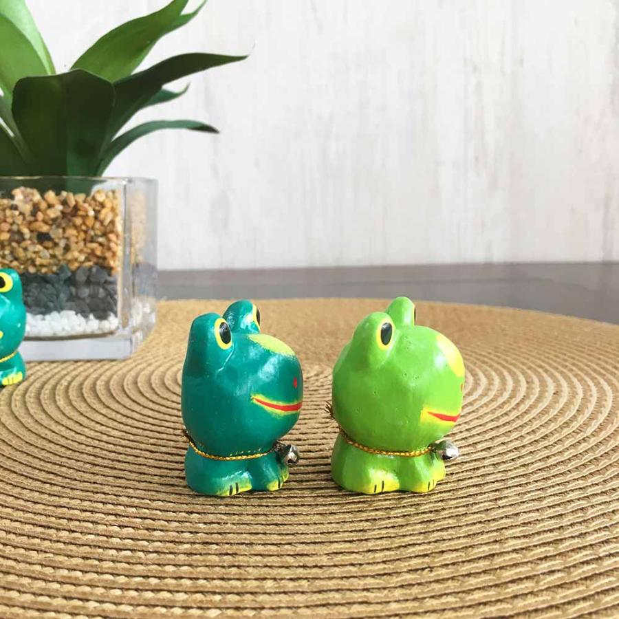 【美品】ペアカエル 置物 小物置き インテリア飾り 樹脂製 木製 ミニチュア オブジェ バリカエル 置物 2色 緑 グリーン かわいい
