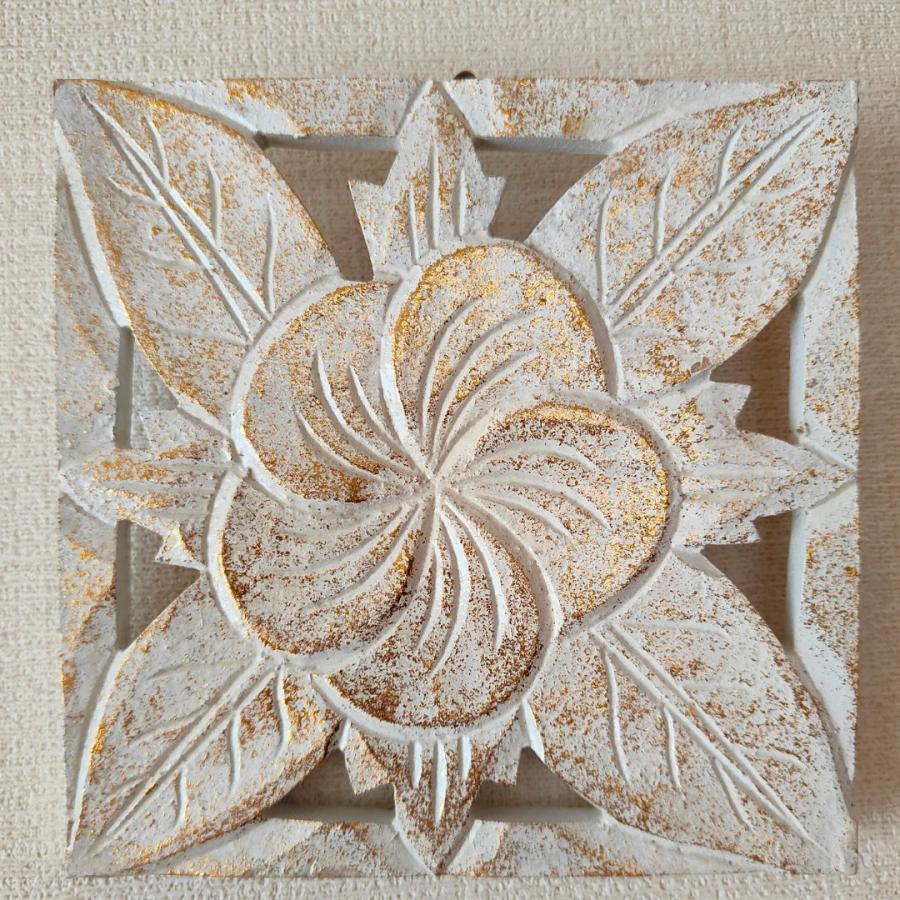 メール便対応可 木製レリーフ プルメリア 14.5cm角 ミニ MDF ウォール
